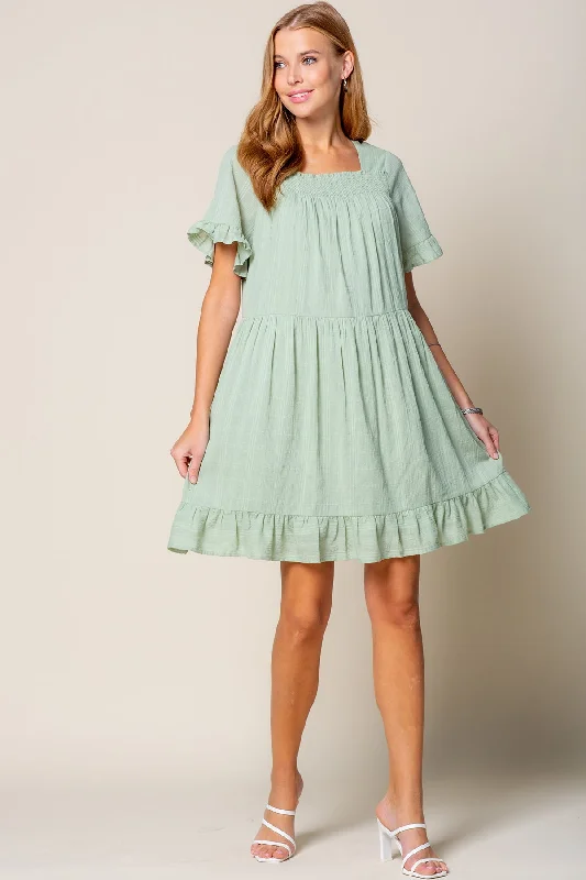 Women's Notched Collar DressesShort Sleeve Ruffle Detail Tunic Dress