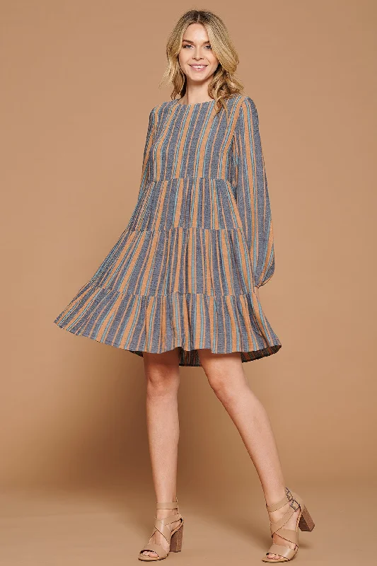 Women's Tiered DressesTiered Balloon Sleeve Short Dress