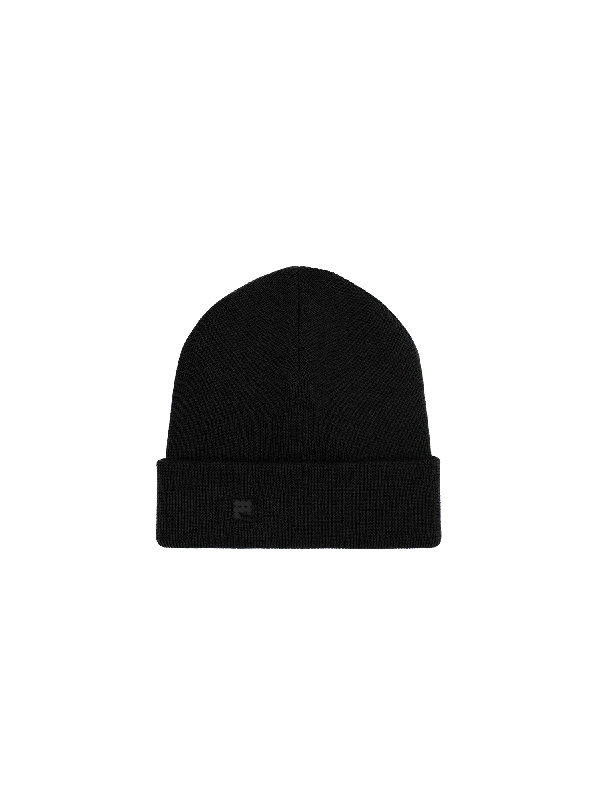 Women's Blouse with Rounded CollarDNA Regenerative Merino Wool Beanie—black