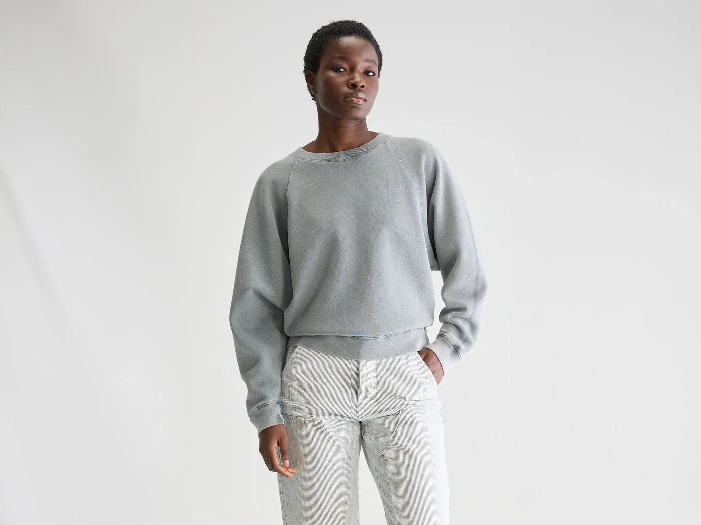 Women's Blouse with Rounded CollarBellerose Fella Relaxed Sweatshirt