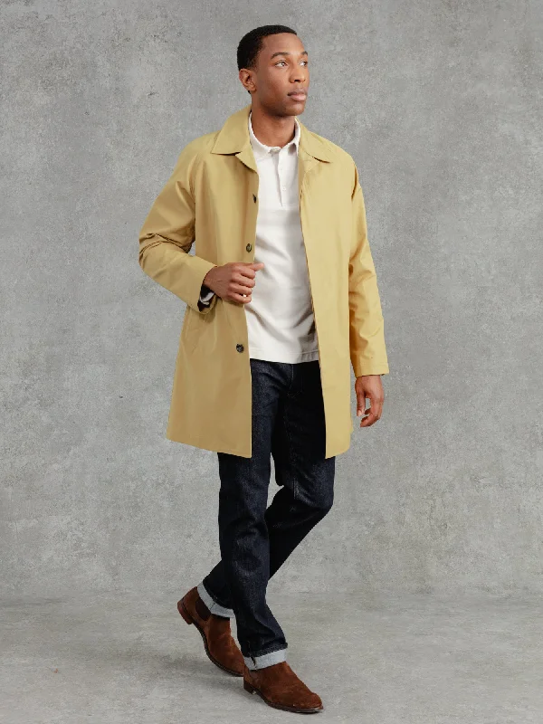 men's peacoat with double-breasted buttonsThe Ventile® Raglan Raincoat - Bronze